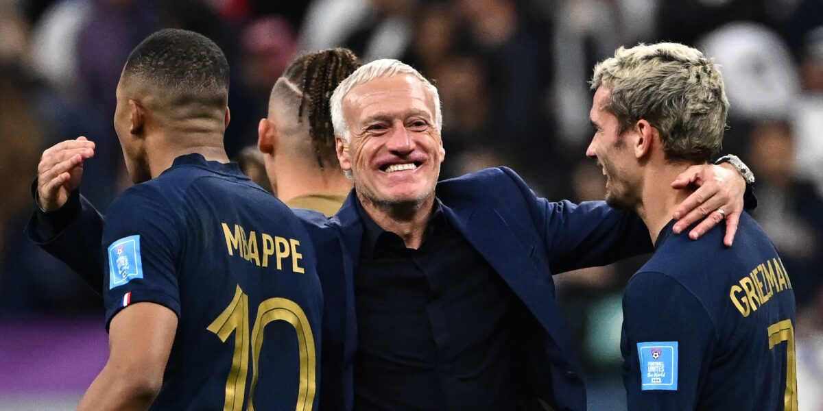 Equipe de France Didier Deschamps e1671298831544