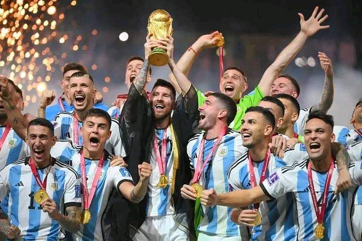 « Nous l’avons fait », Messi réagit encore après le sacre de l’Argentine