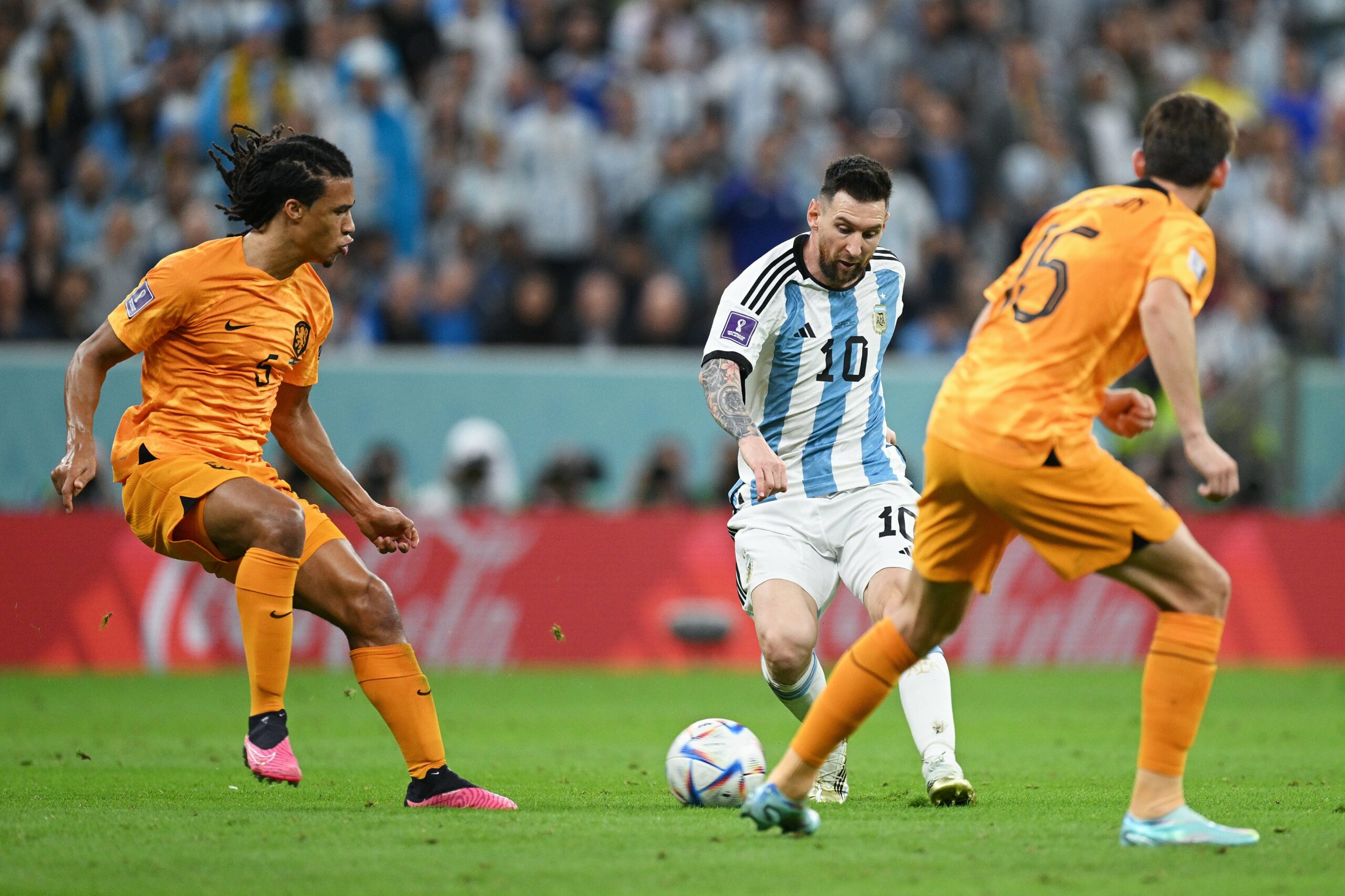 Leo Messi double la mise, l’Argentine mène désormais 2-0 contre les Pays-Bas ! (vidéo)