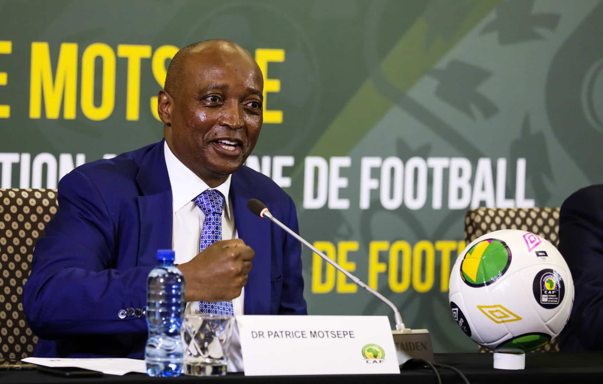 Patrice Motsepe débarque en Algérie puis s’envole pour le Maroc, que prépare le président de la CAF ?