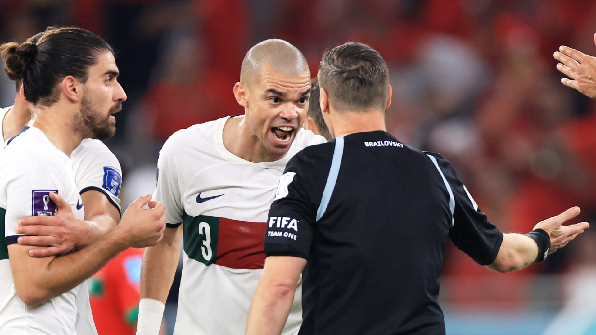 En colère, Pepe tacle l’arbitre et les Marocains : «C’est inadmissible en Coupe du monde»