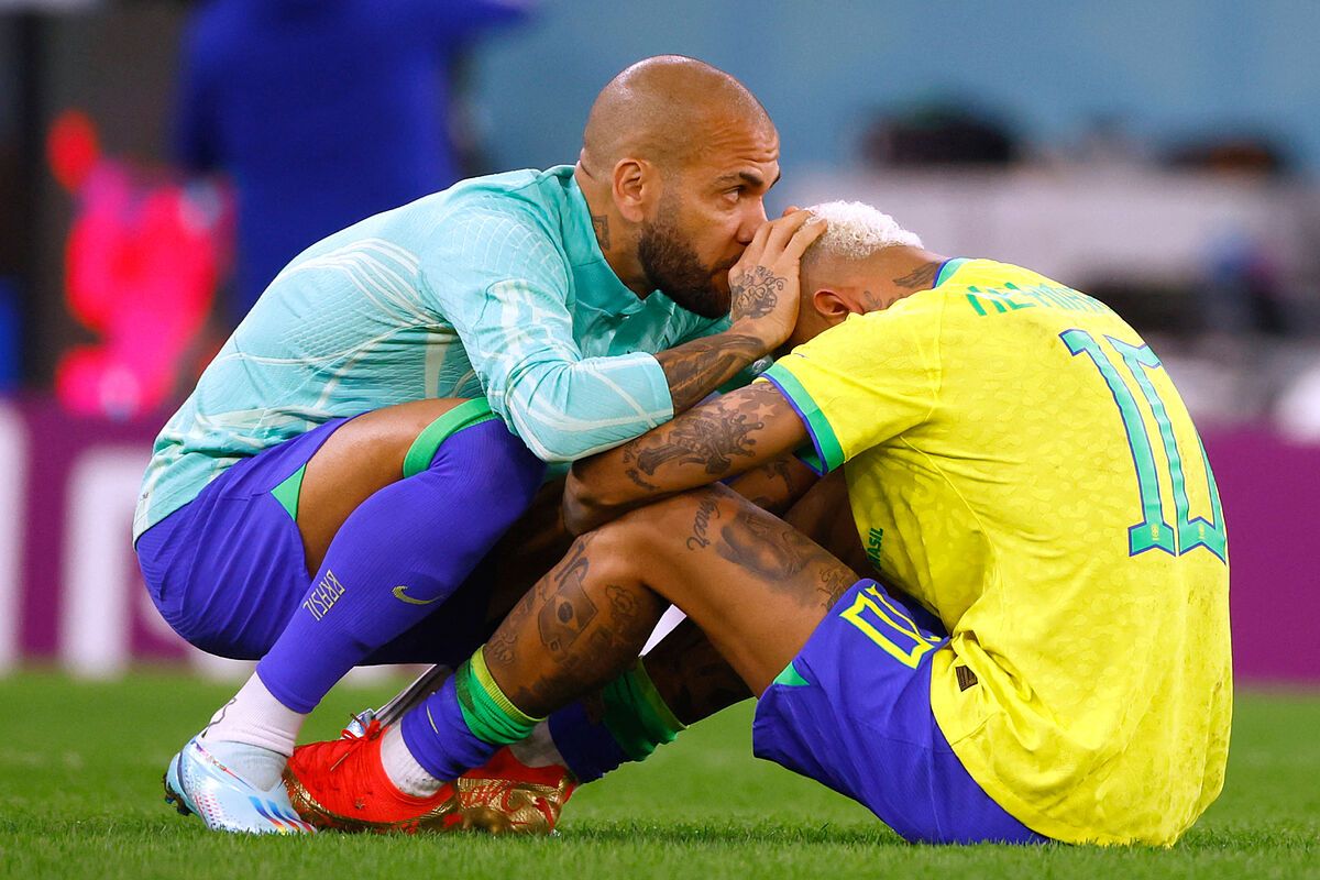 Qatar 2022: Dani Alves révèle la décision finale de Neymar sur son futur en sélection