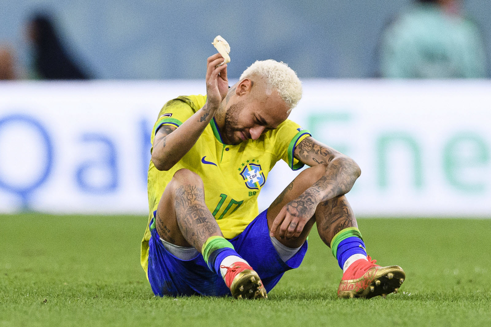 neymar en larmes apres l elimination du bresil vendredi soir face a la croatie photo sipa marcio machado 1670696128