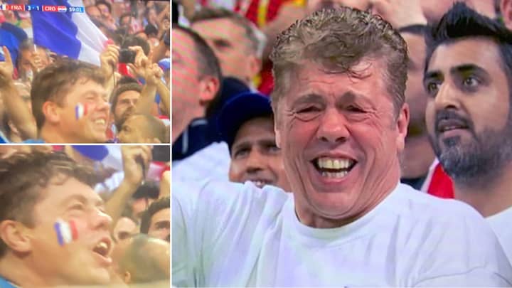 Les fans pensent avoir repéré un supporter anglais souriant qui encourage la France lors de la Coupe du monde 2018