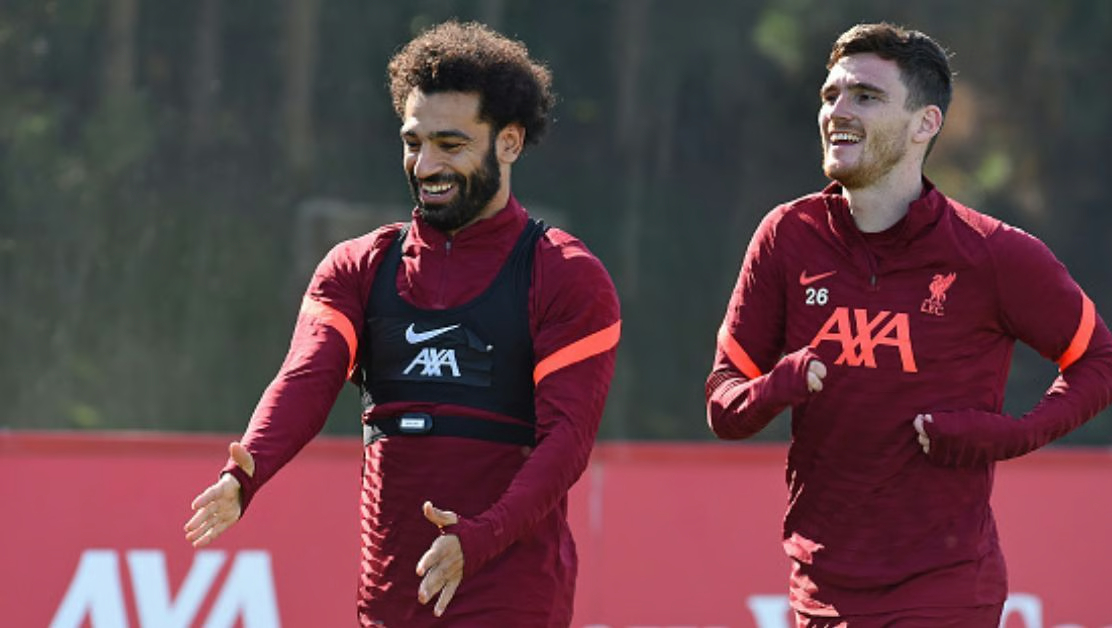 Andy Robertson explique pourquoi Mohamed Salah ne fait pas partie du groupe de direction