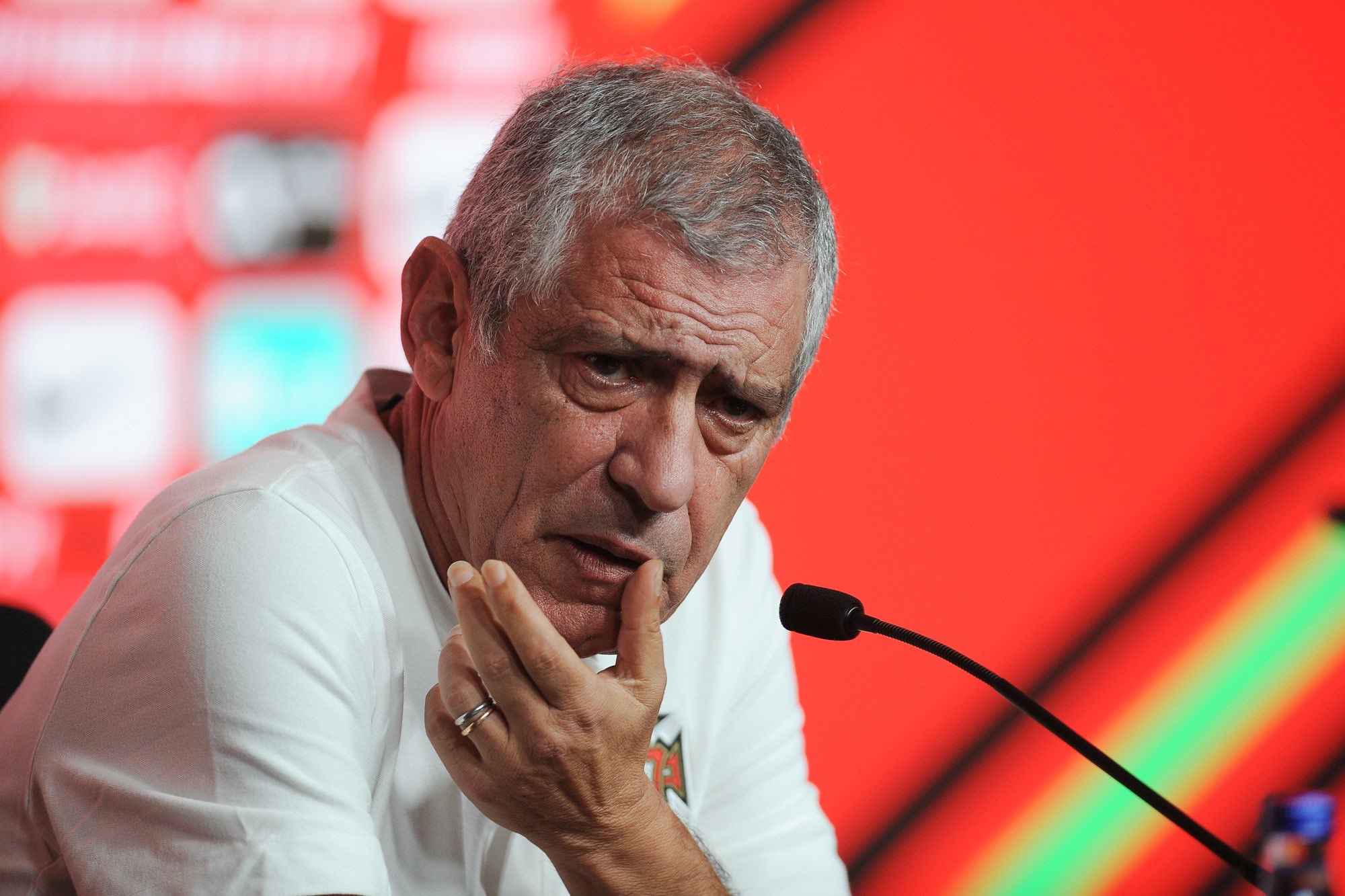 Viré à la tête du Portugal, Fernando Santos a trouvé un autre banc