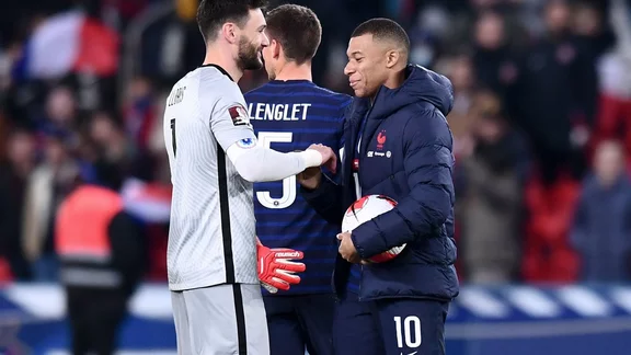 EdF: Mbappé rend hommage à Hugo Lloris