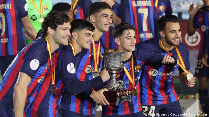 Super Champion d’Espagne, le Barça reçoit un bel hommage au Camp Nou (VIDÉO)
