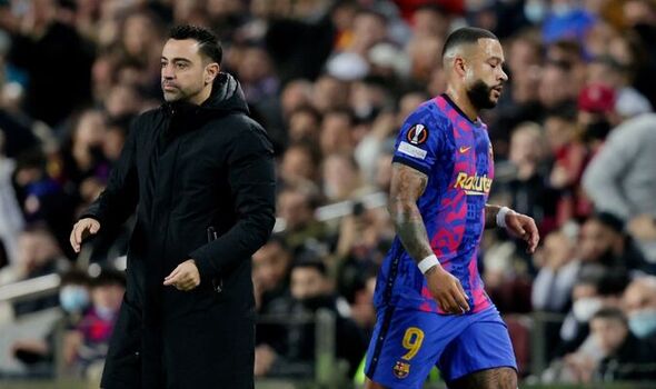 Xavi révèle après le départ du joueur : « Ce que Memphis Depay nous a dit »