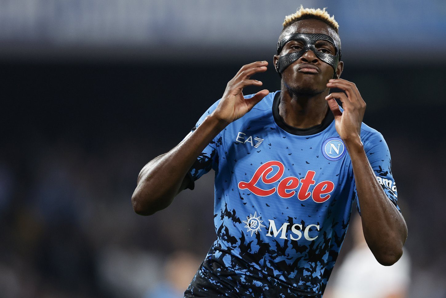 Et le doublé pour l’intenable Osimhen, le Napoli se balade face à la Juve (vidéo)