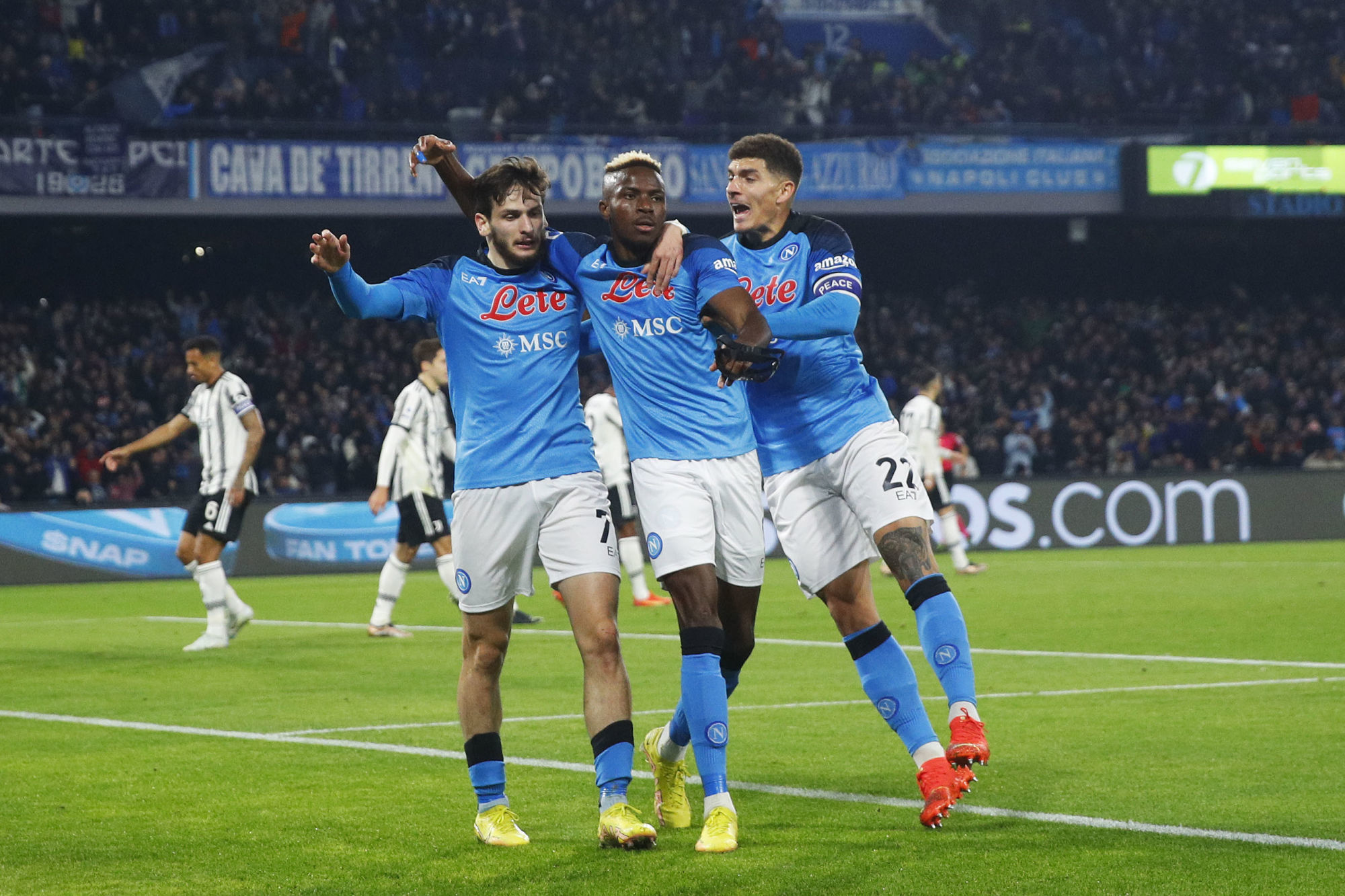 Série A : Le Napoli humilie la Juve avec un doublé d’Osimhen et conforte son trône