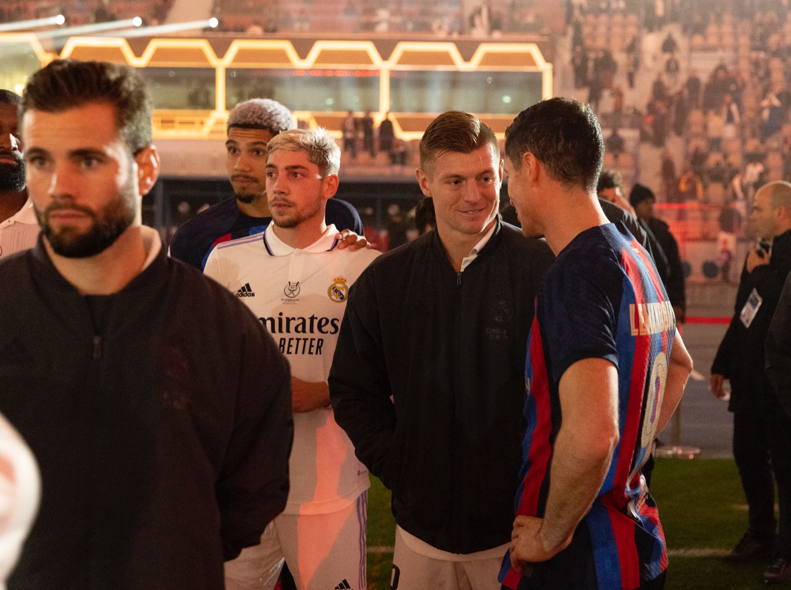 Une star du Real Madrid a célébré le but de Gavi, les fans l’attaquent : «Tu es un espion»