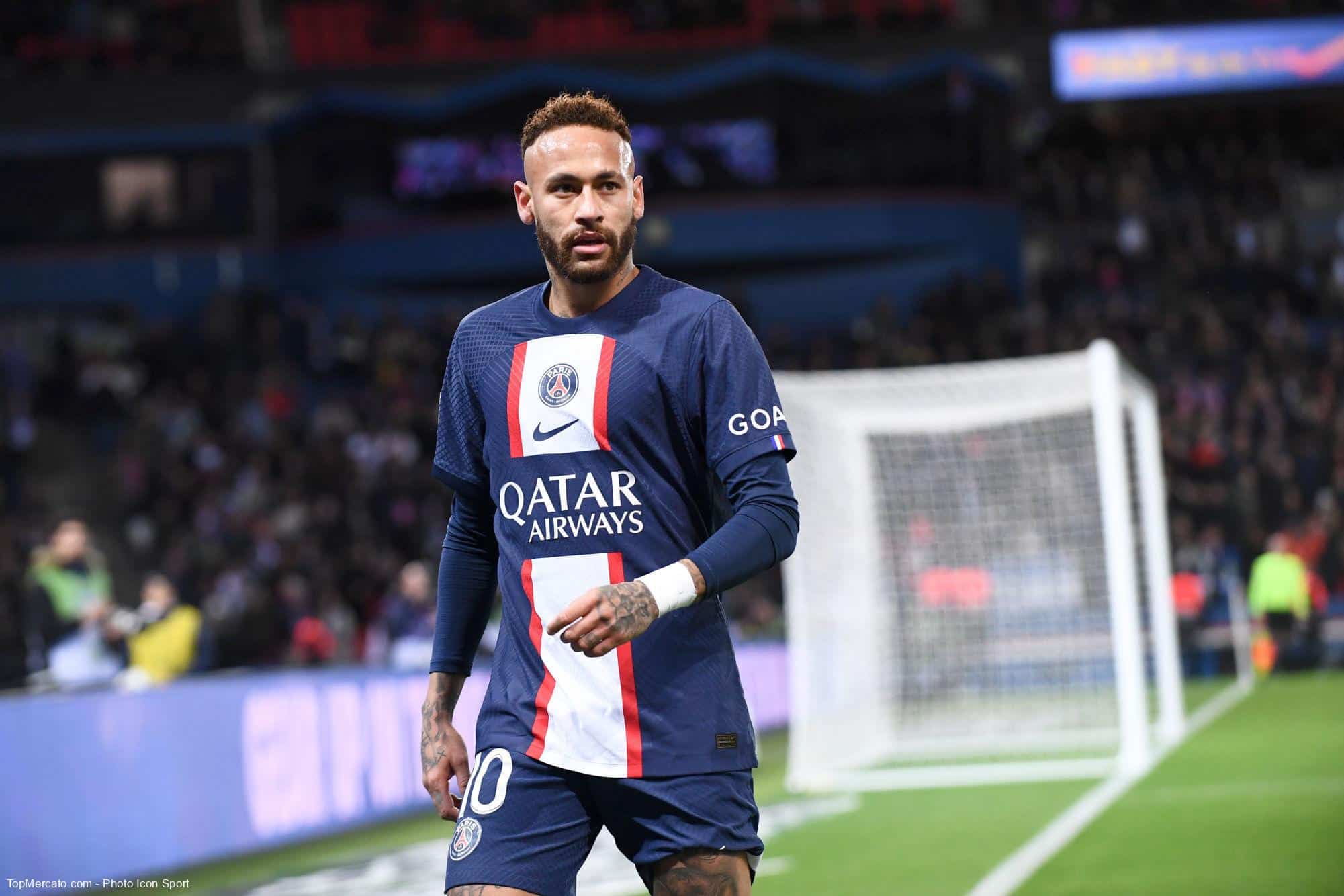 Neymar viré du PSG cet été, une légende brésilienne lui trouve un club