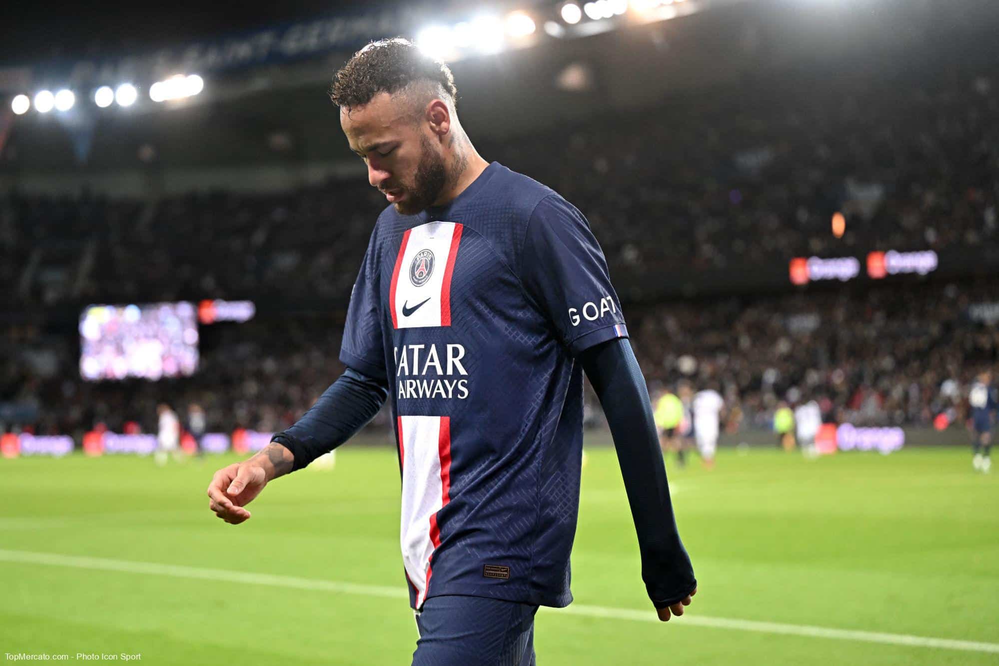 « C’est mauvais, ridicule » : Neymar sous le feu pour tomber constamment, se rouler par terre