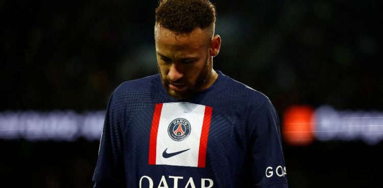 PSG : Neymar se rend au Brésil pour assister aux obsèques du Roi Pelé