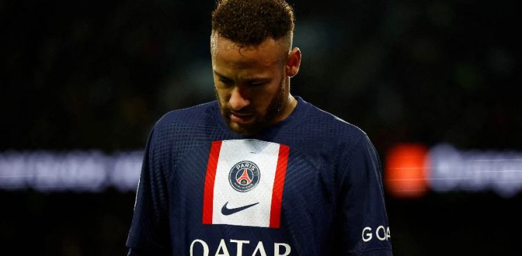 Neymar tete basse 750x368 1