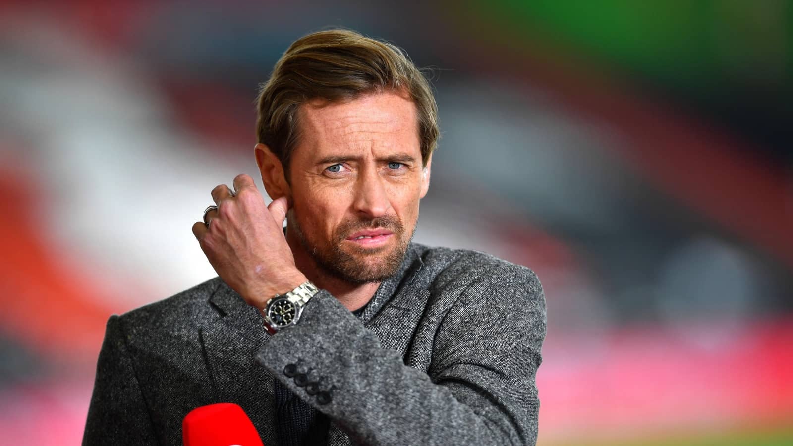 former tottenham and liverpool striker peter crouch works for bt sport at fa cup quarter final