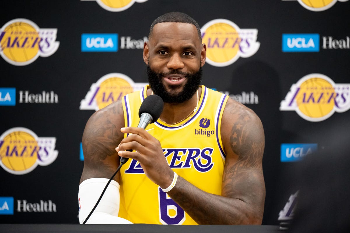 LeBron James a tranché : « C’est le meilleur footballeur au monde »