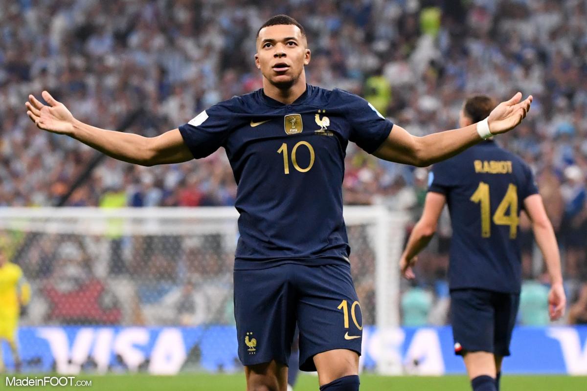 « C’est le successeur naturel pour le capitanat », Deschamps reçoit un conseil pour Mbappé