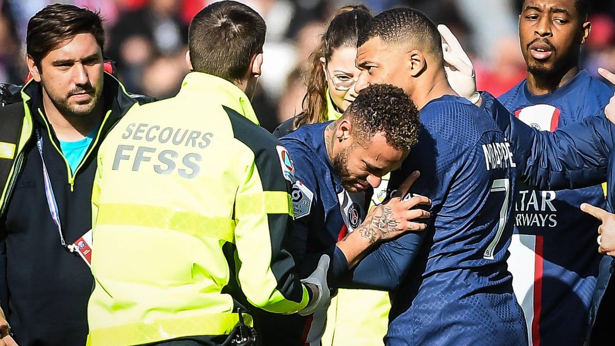 L’émouvant message de Kylian Mbappé à Neymar après sa blessure