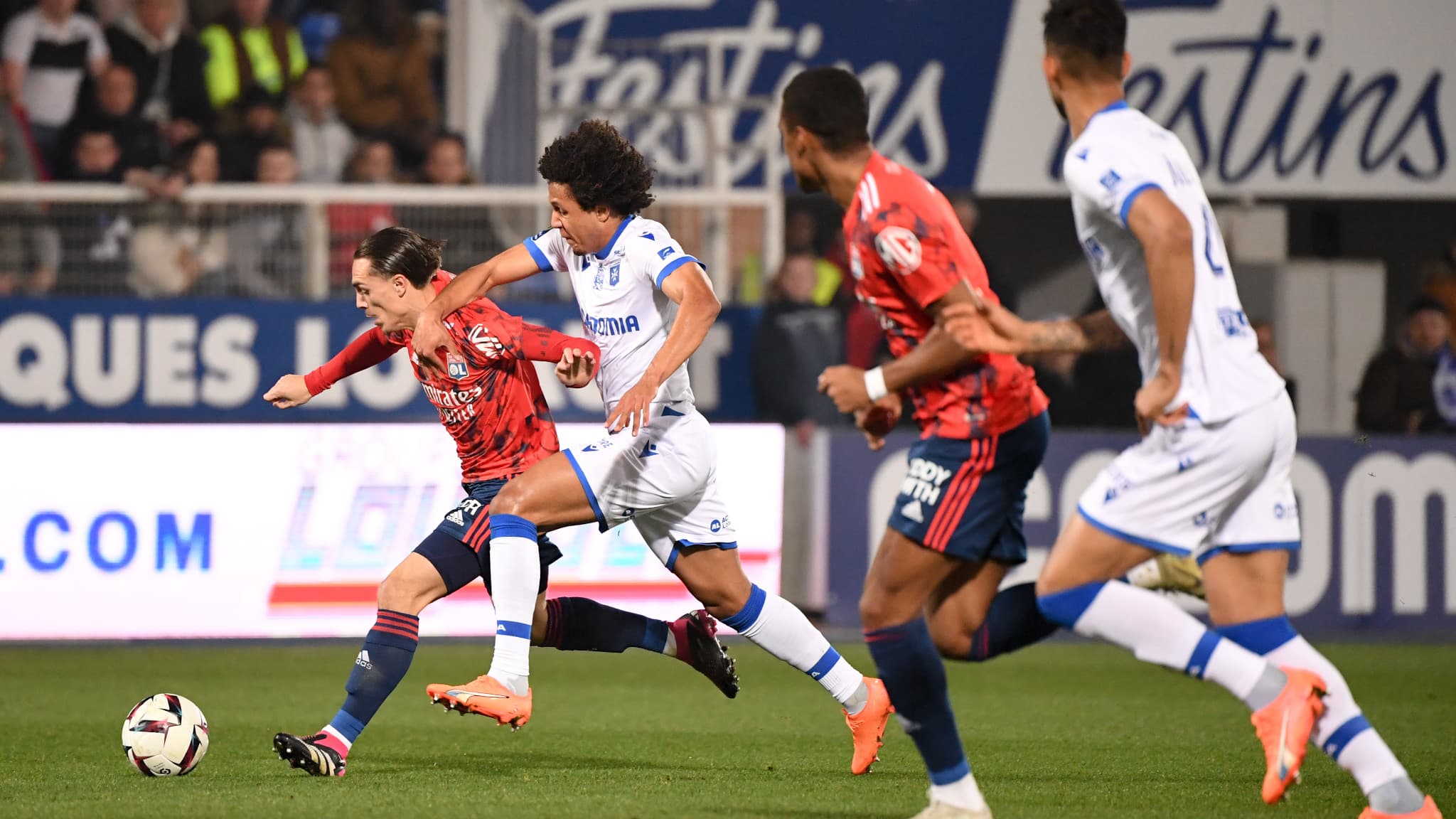 Ligue 1: En manque d’inspiration, Lyon chute à Auxerre 2-1