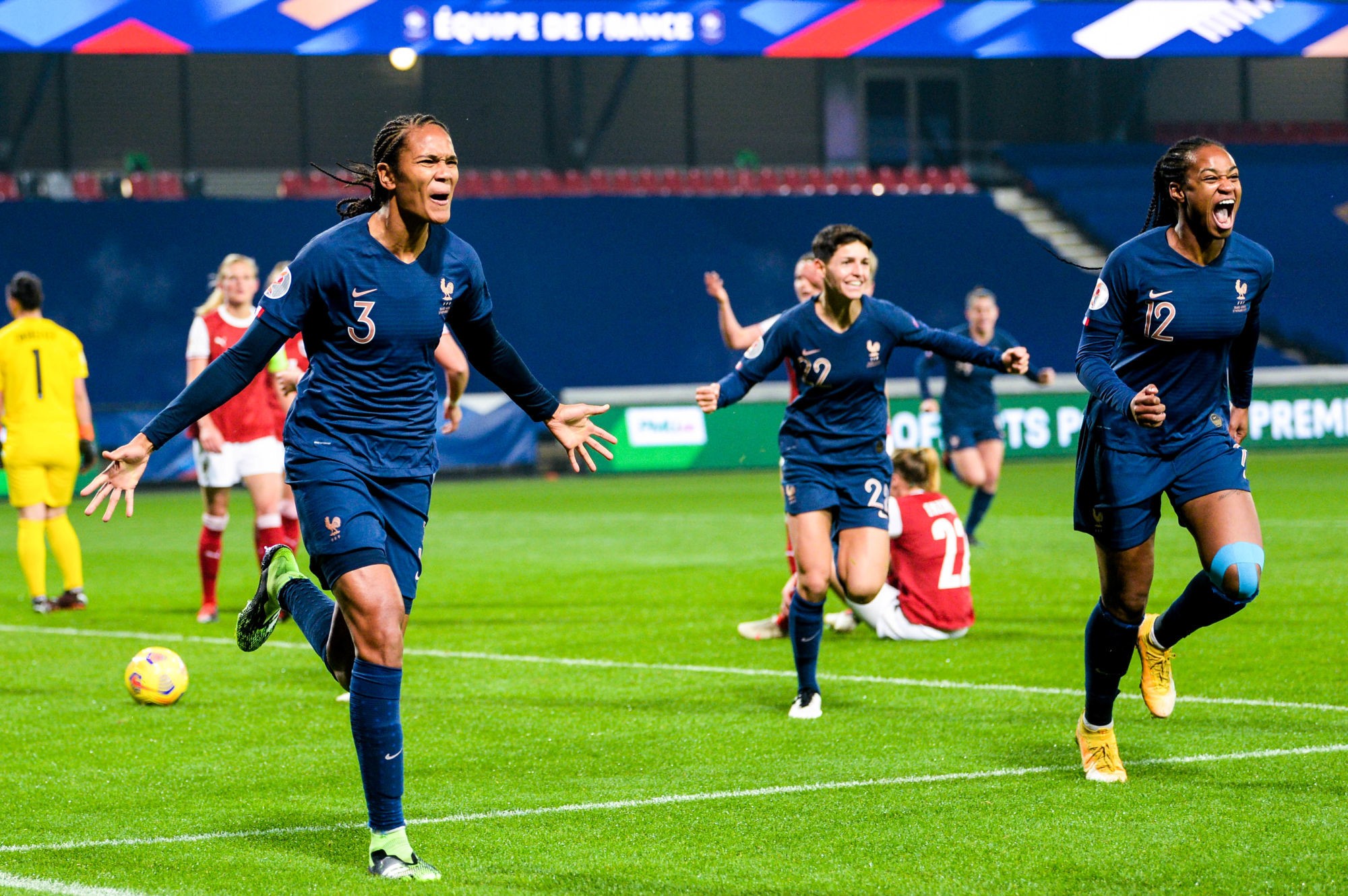 Hécatombe en équipe de France féminine : 3 joueuses se retirent de la sélection, la crise s’intensifie