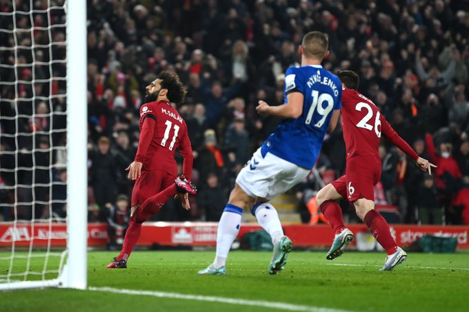 Liverpool bat Everton et renoue enfin avec la victoire en Premier League