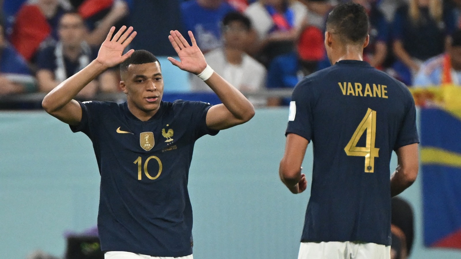 Mbappé réagit à la retraite internationale de Raphaël Varane