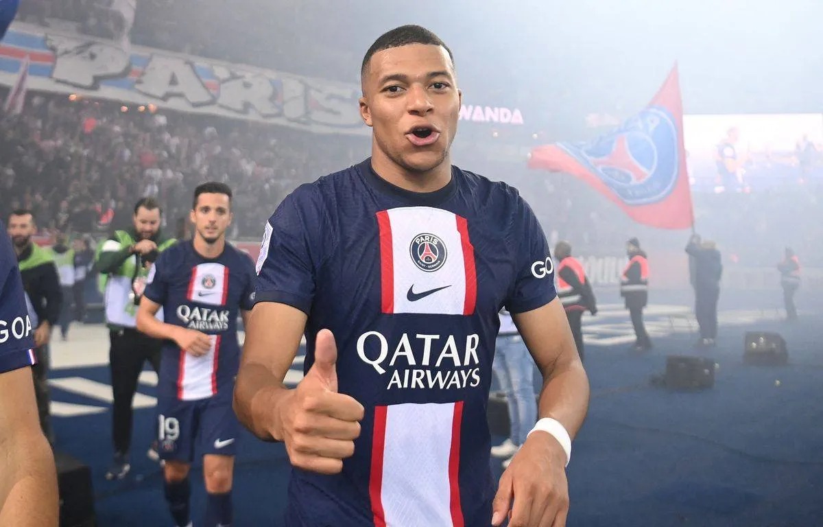 Incroyable ! Une pépite de l’OM s’excuse pour avoir « Liké » un tweet de Mbappé après la victoire du PSG