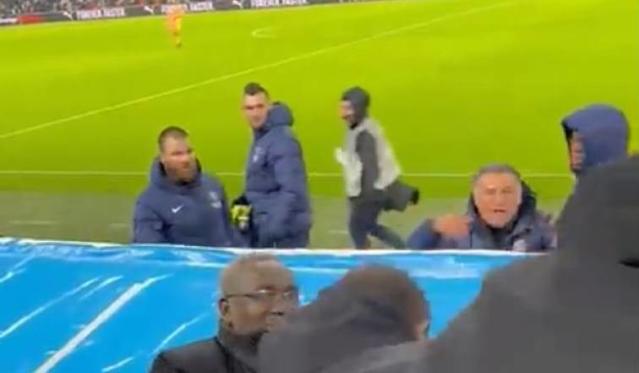 OM vs PSG : La grosse dispute entre Christophe Galtier et un fan marseillais (vidéo)