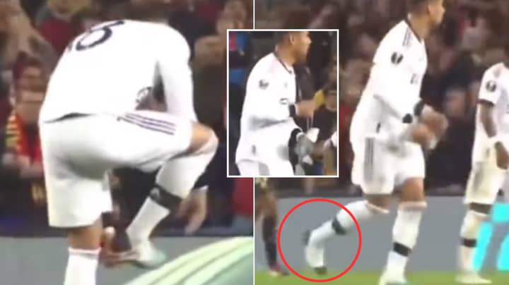 La vidéo virale de Casemiro jouant sana sa botte a été saluée par les fans de Man Utd