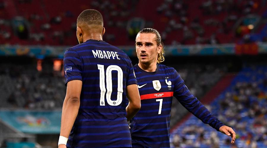 Antoine Griezmann et Kylian Mbappe 7 1