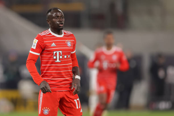 Sadio Mané reçoit les premières critiques : «C’est le pire attaquant du Bayern, il est inutile»
