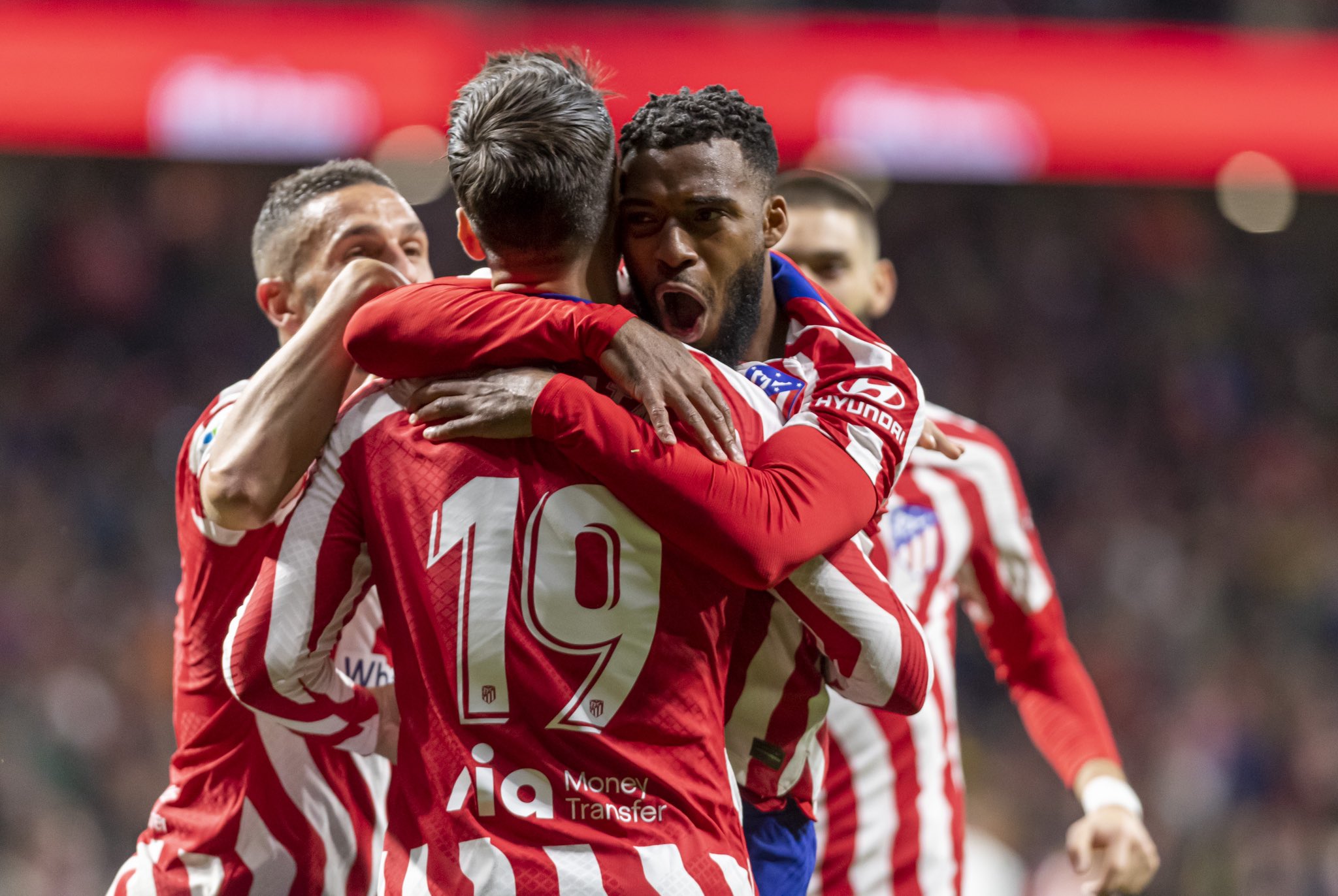 Liga : L’Atletico écrase le FC Valence et met le Real Madrid sous pression avant le Clasico