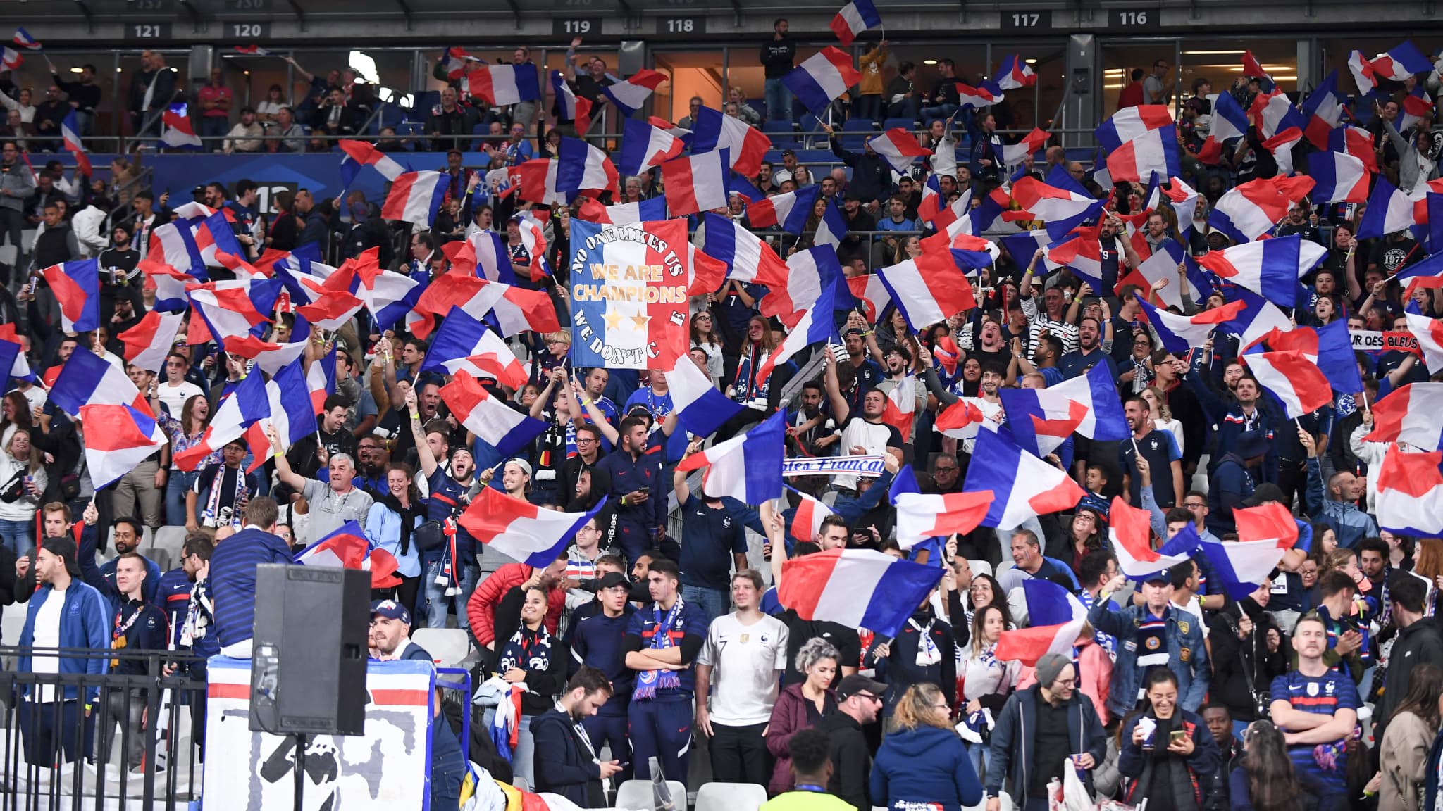 Les supporters francais lors de France Autriche 1524613