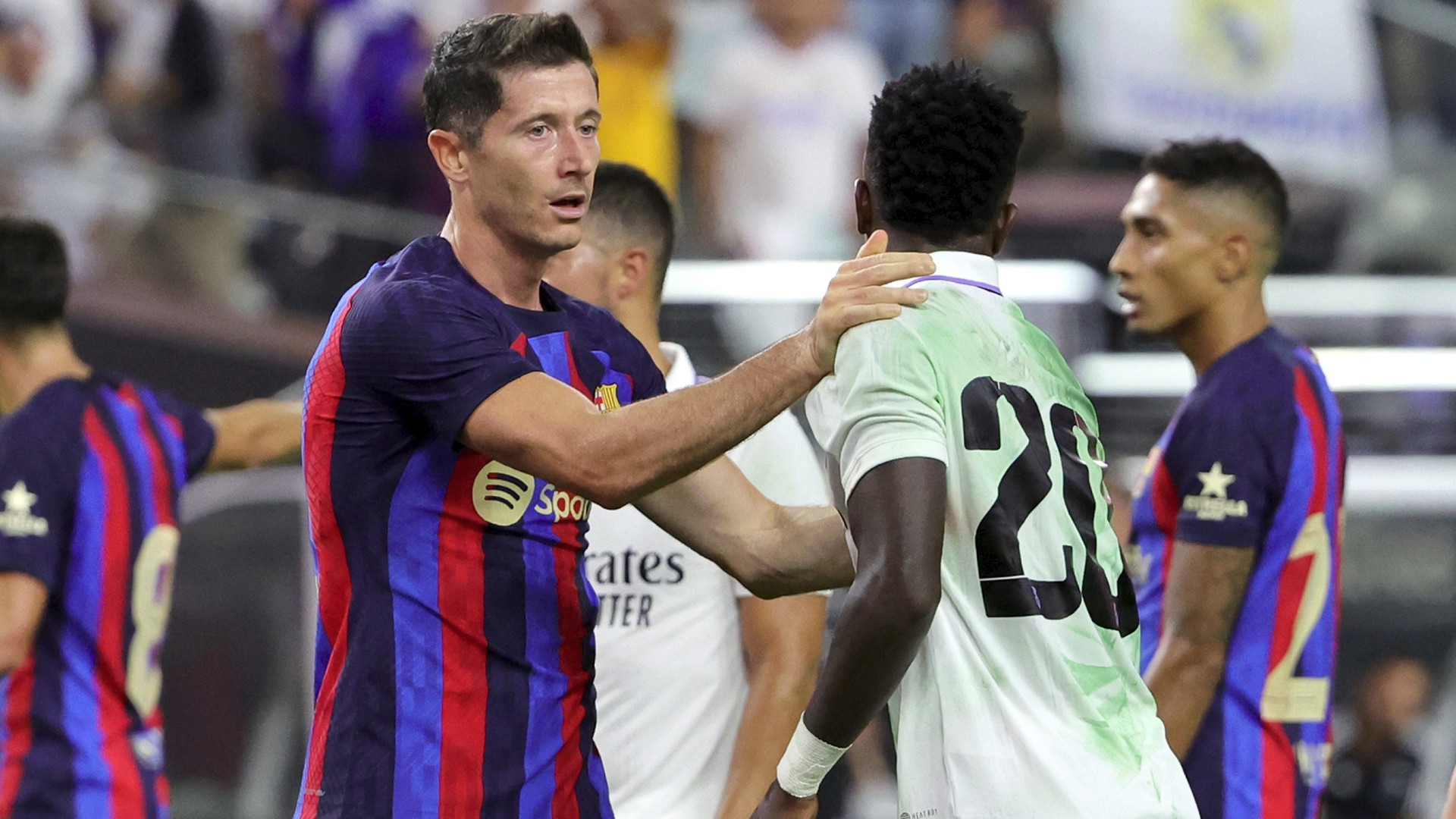 Clasico: En plein match ce joueur du Barça traite Vinicius jr de «fils de p***»