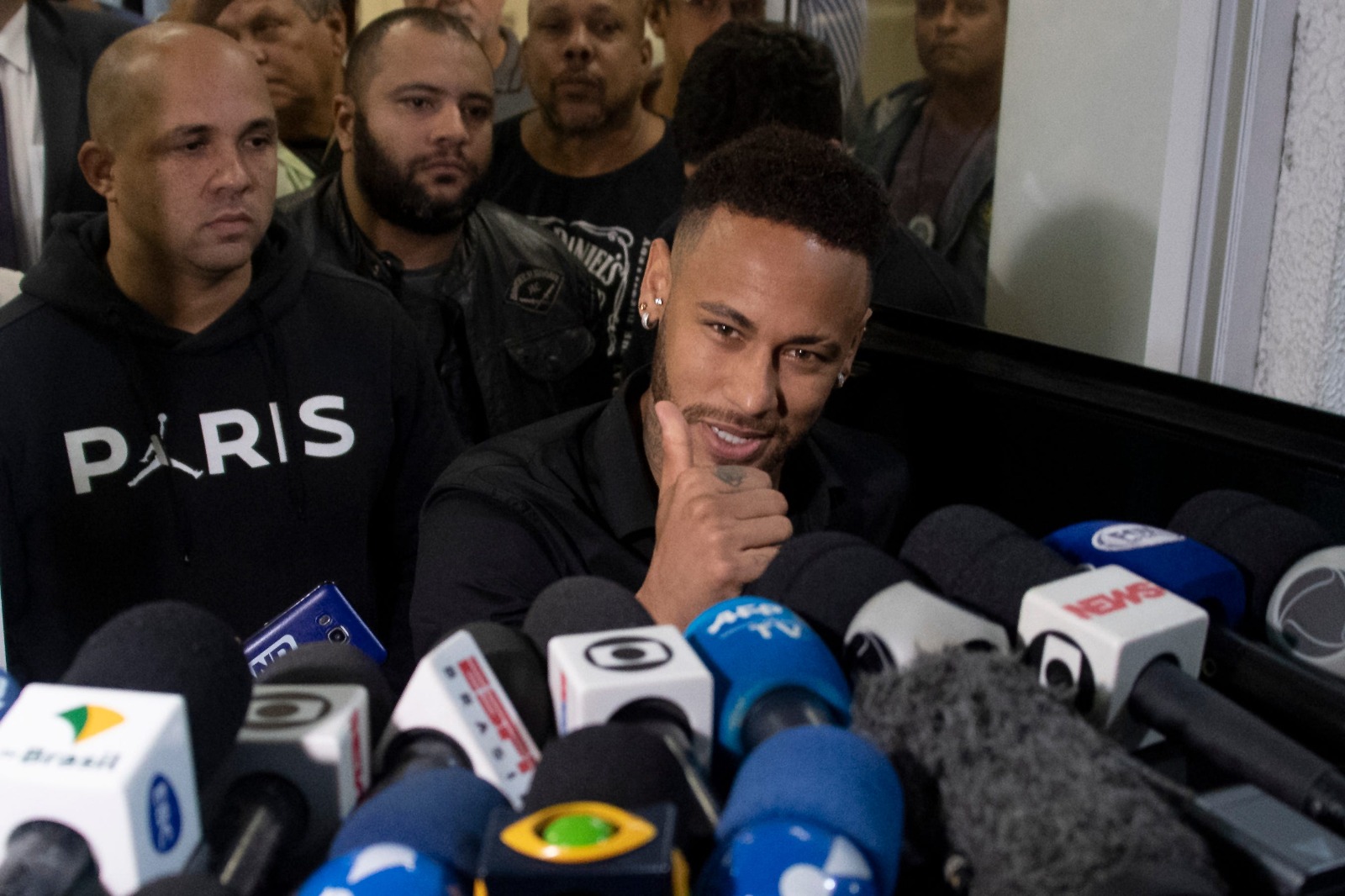 Neymar fait une annonce de taille au Camp Nou, après la défaite du Brésil face au Maroc