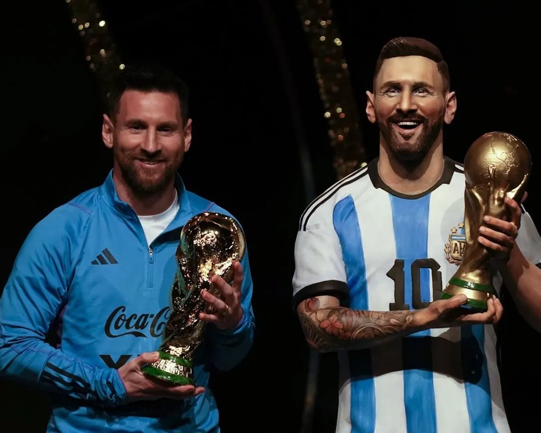 La CONMEBOL dévoile une énorme statue de Lionel Messi, la vidéo devient virale