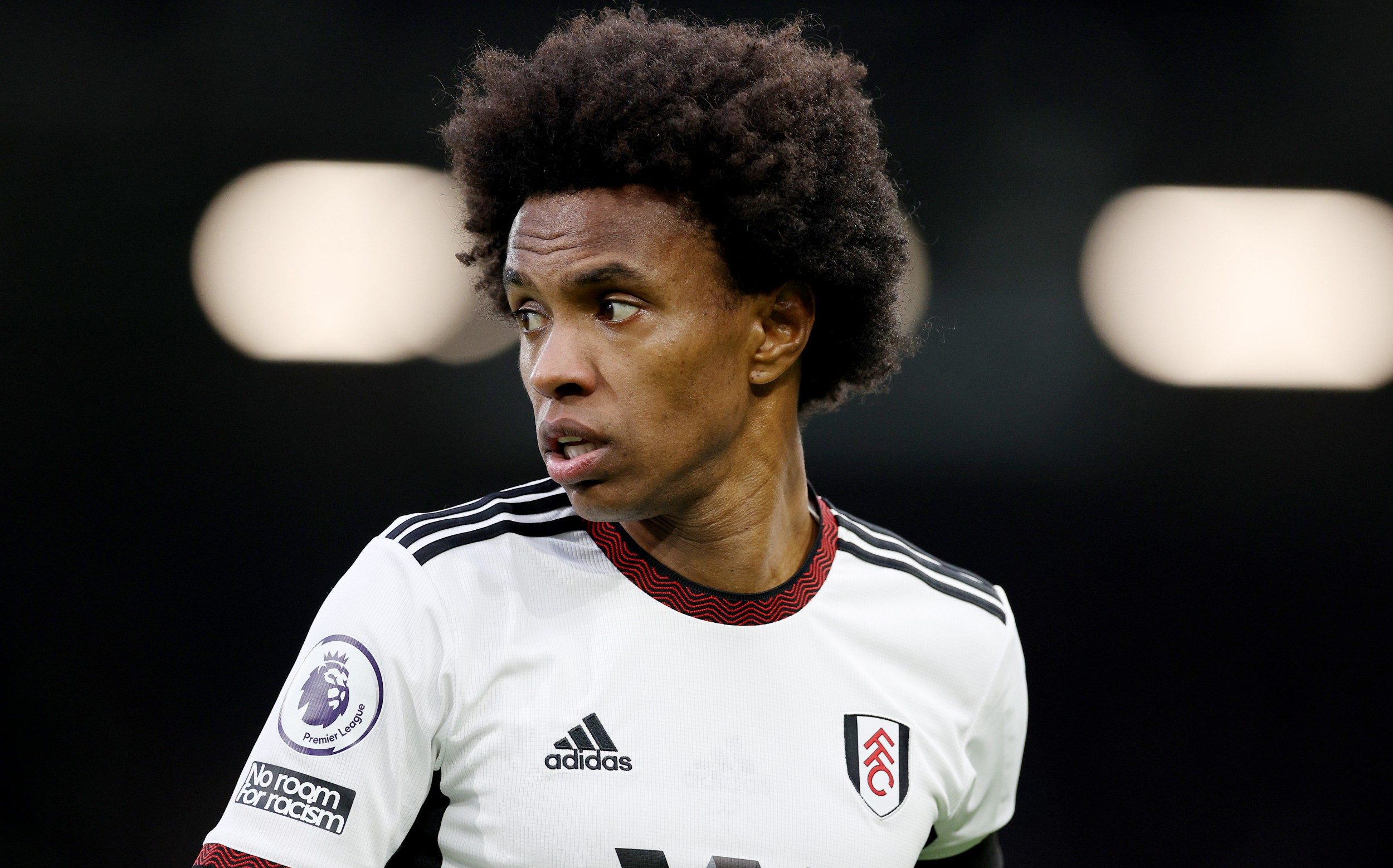 La déclaration lunaire de Willian sur le GOAT : «Il est meilleur que Messi et Ronaldo» - Afrique Sports