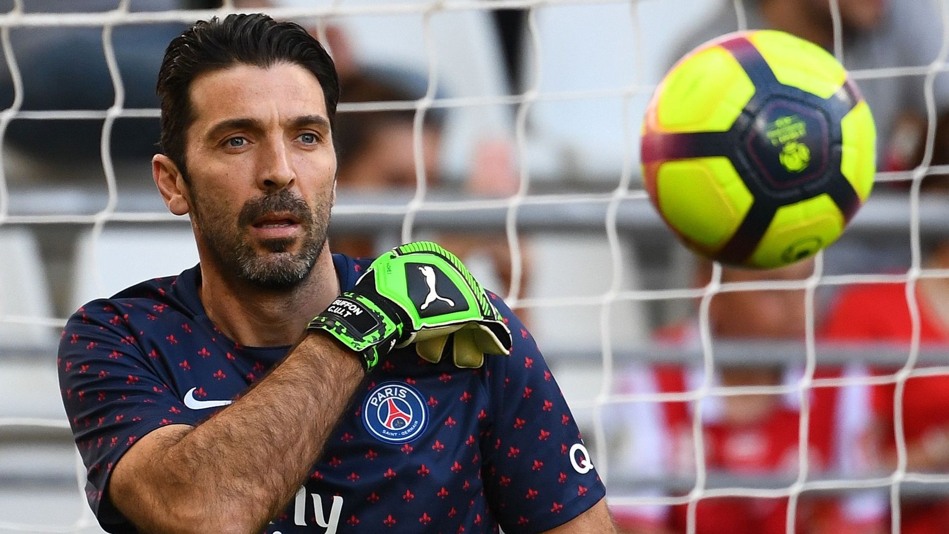 Buffon fataliste, revient sur son passage au PSG et fait des aveux : « Nous avons tout gâché »