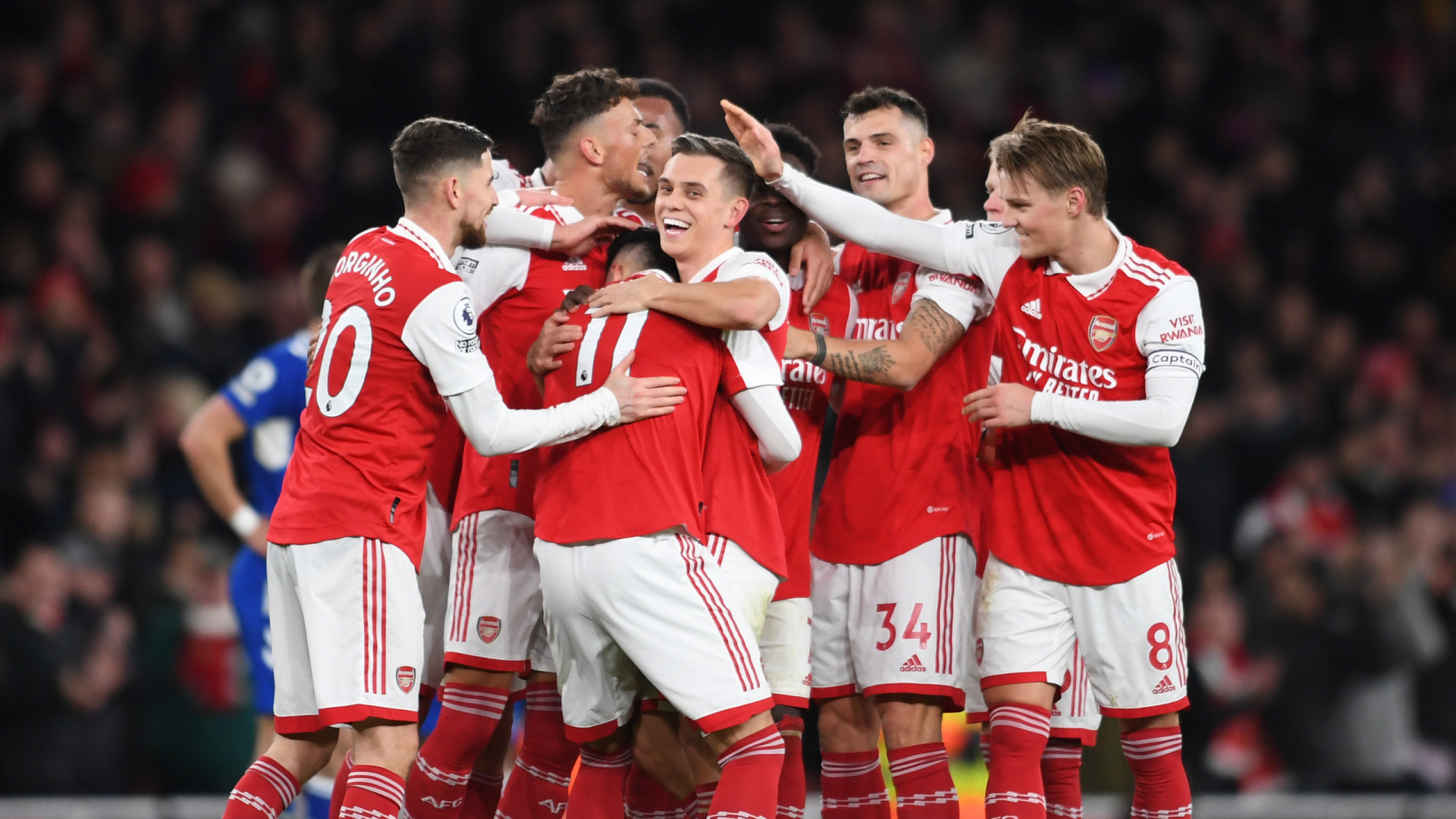 Arsenal écrase Everton et reprend 5 points sur Man City