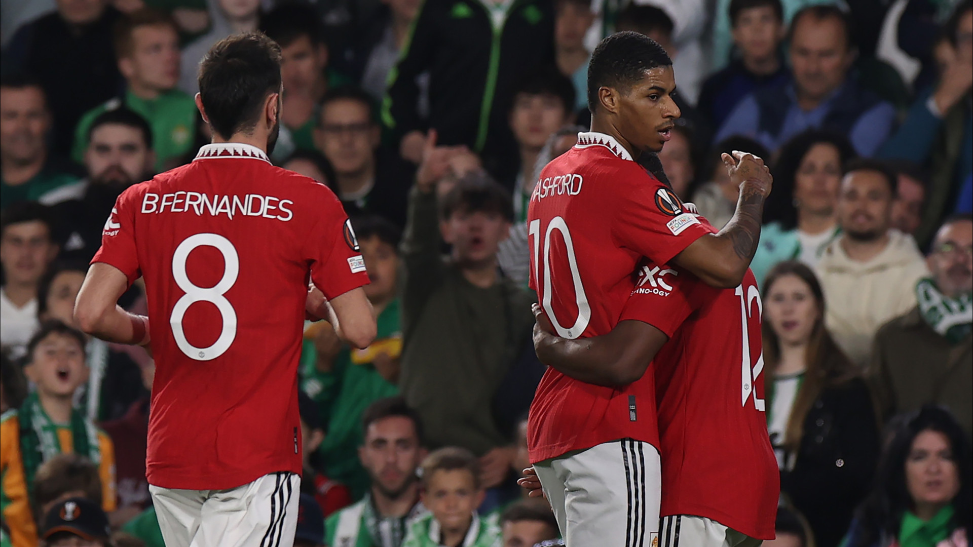 Man Utd domine le Betis et file en quarts de finale !