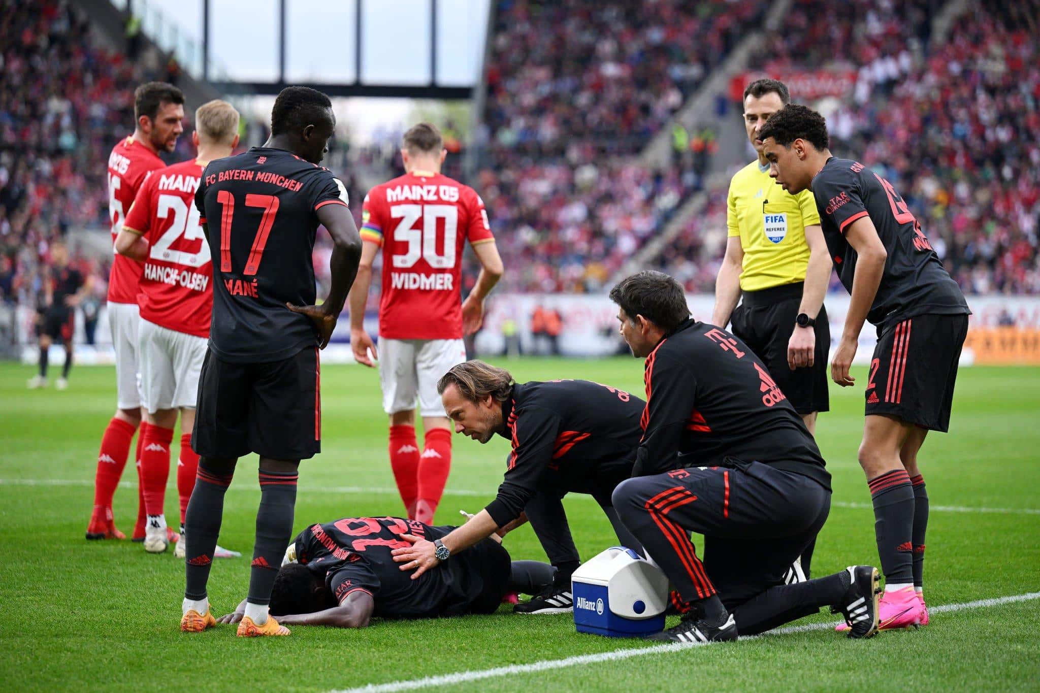 Gros coup dur pour le Bayern Munich qui perd Alphonso Davies sur blessure