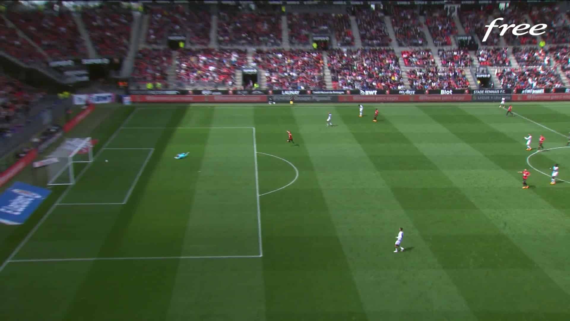 VIDEO : Oh l’incroyable CSC de l’année inscrit en Ligue 1 par Cédric Hountondji