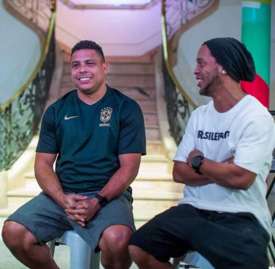 « Trop de compétences », « Le plus difficile de tous les temps » : Quand Ronaldo et Ronaldinho ont désigné le même joueur comme leur adversaire le plus difficile