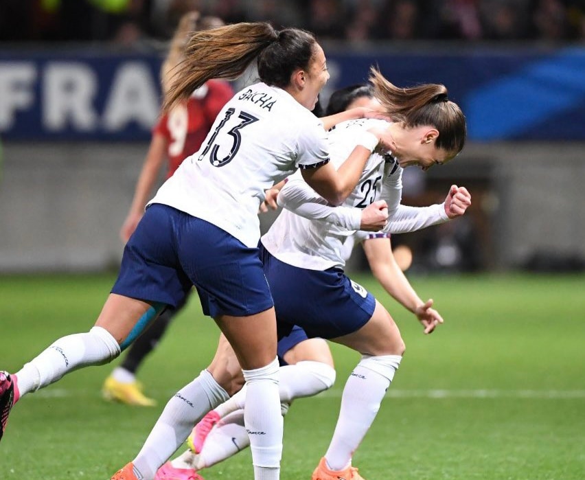 France : Dominatrices, les bleues d’Hervé Renard viennent à bout du Canada !