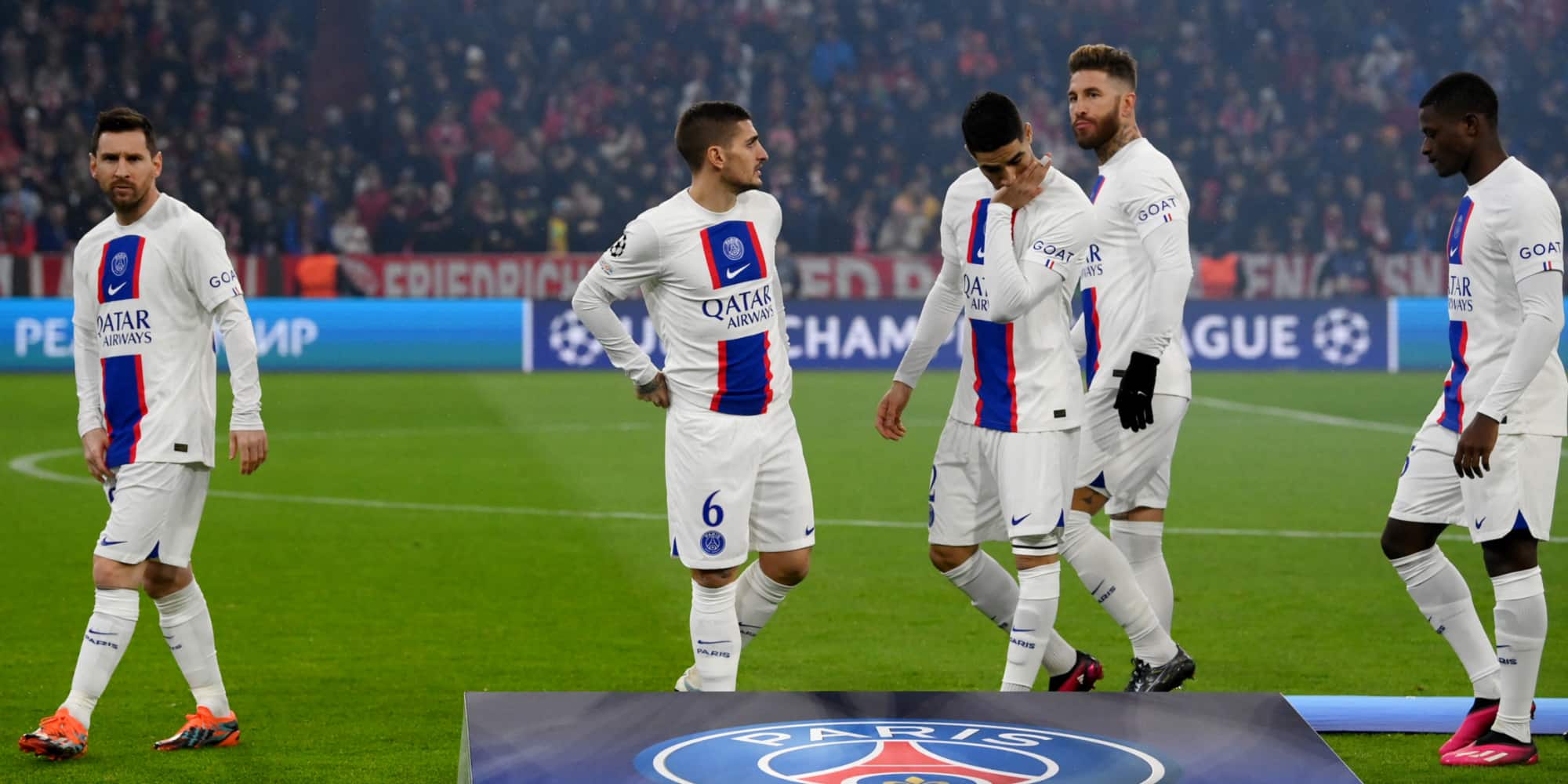 Il y en a marre de cette equipe a Paris les fans du PSG abattus apres l elimination face au Bayern