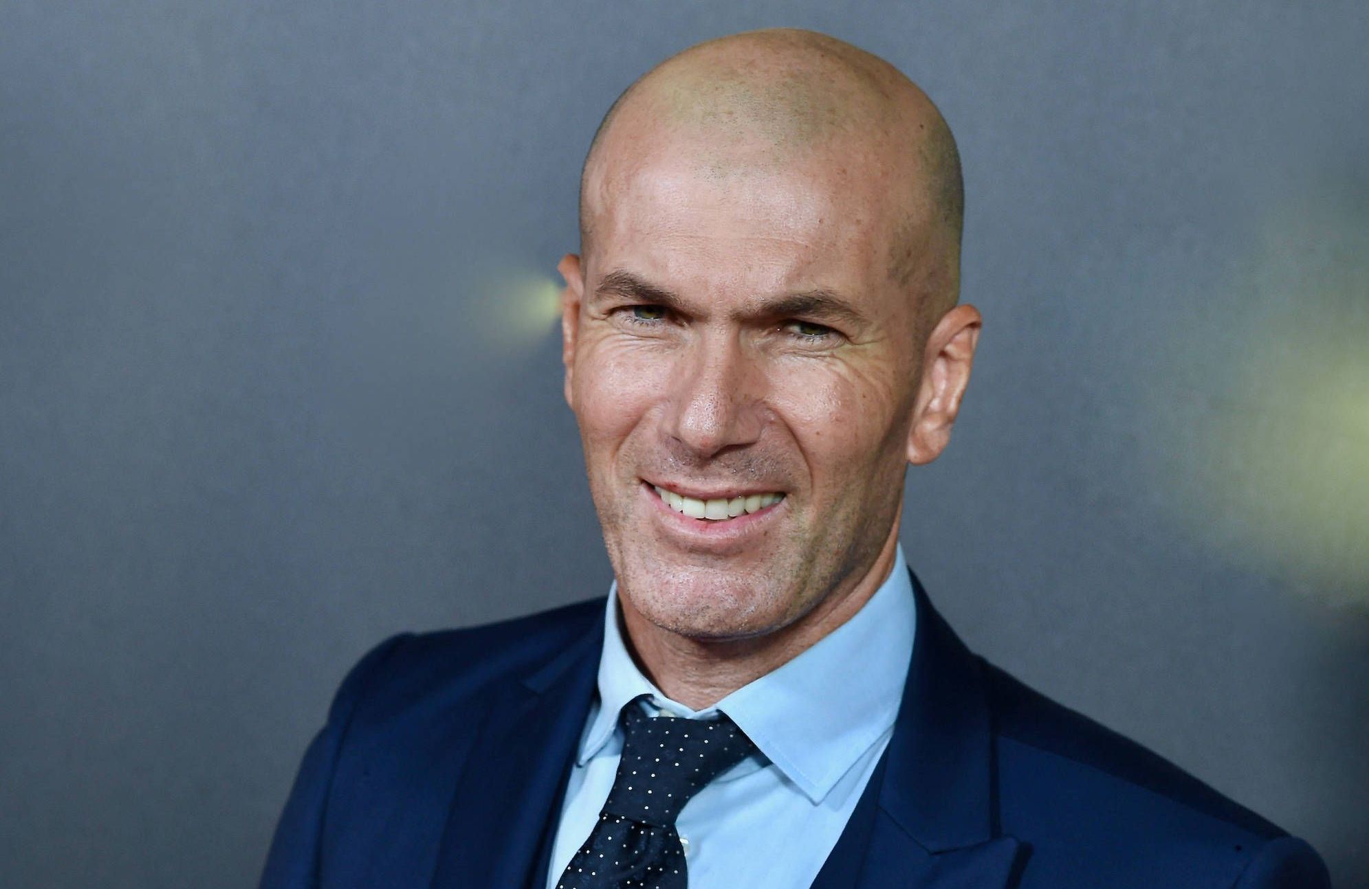 Zinedine Zidane bientot a l honneur d une exposition etonnante