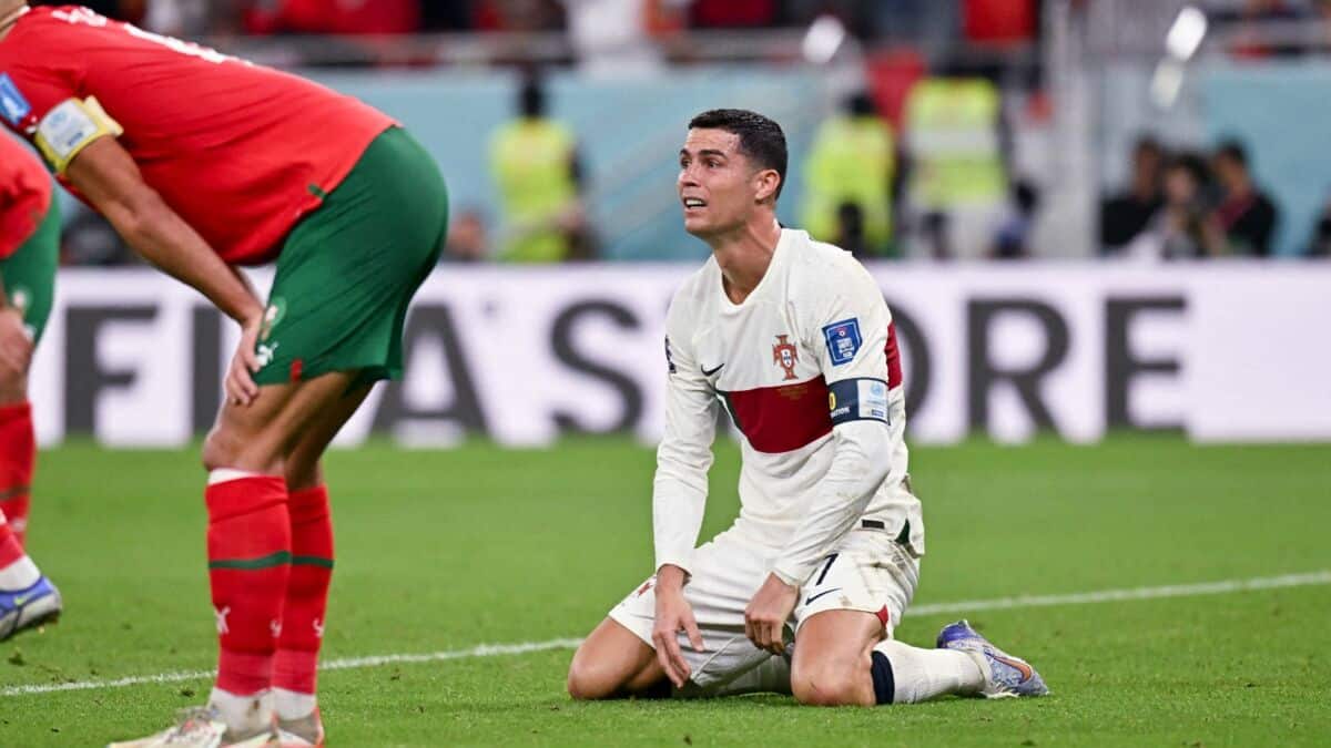 cristiano ronaldo devaste par l elimination du portugal ces images qui affolent la toile 1