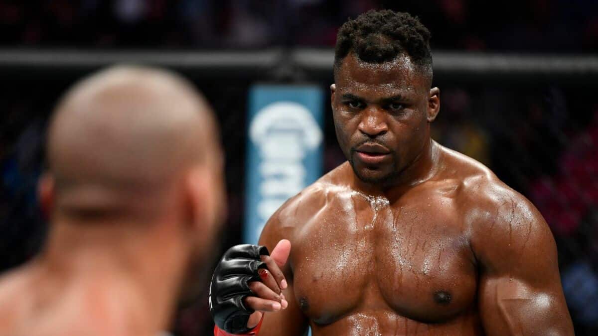 UFC : « Francis Ngannou va me mettre KO en un temps record mais je préfère ça que l’autre »